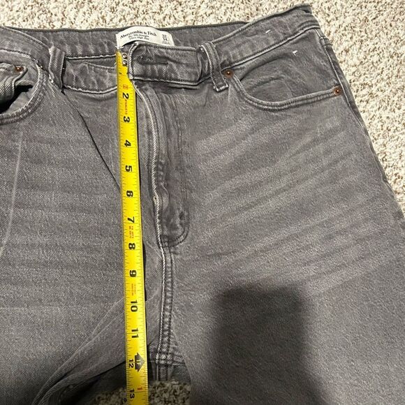 Abercrombie & Fitch sz 14/32 short The 90s Straight Ultra High Rise Gray Jeans - Picture 6 of 10